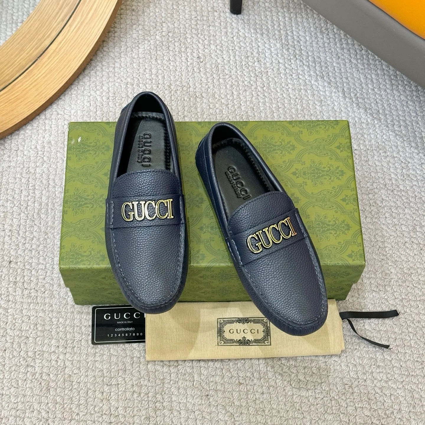 Men's shoes 💰420 (Yangli) Gucci* - the top version of Gucci classic beanie shoes! It is made of imported original cowhide and has a comfortable first layer of sheepskin lining! Original wear-resistant rubber outsole! High quality products! Size 38-46, with shoe dial, cloth bag, card